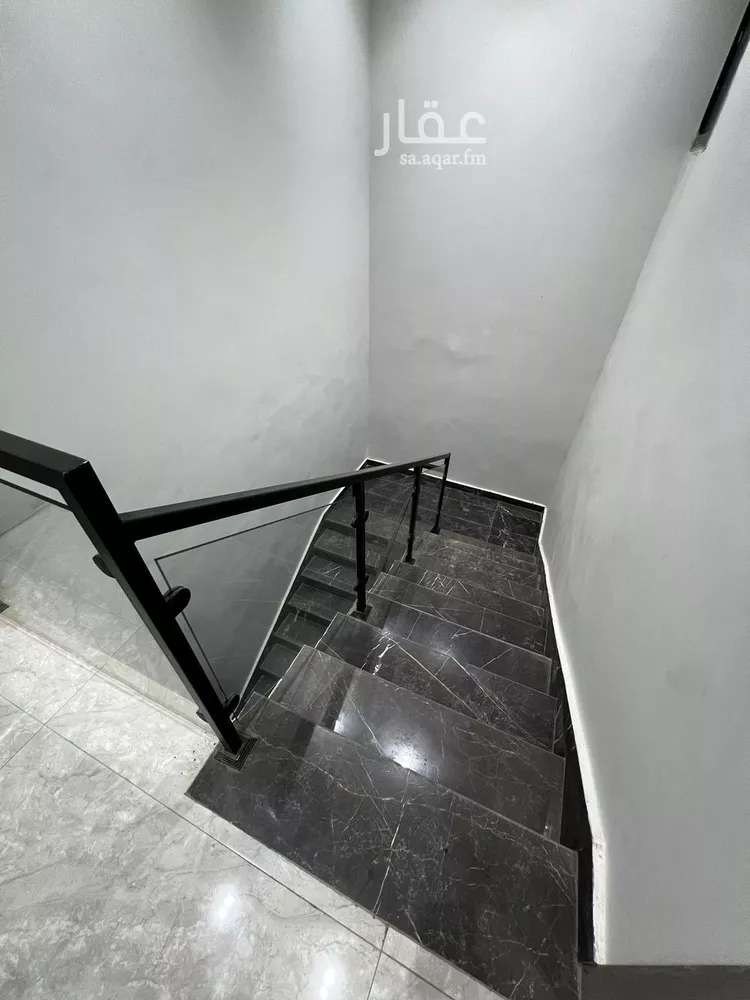 فيلا للإيجار في شارع العجمة, حي الرمال, مدينة الرياض, منطقة الرياض صورة 2