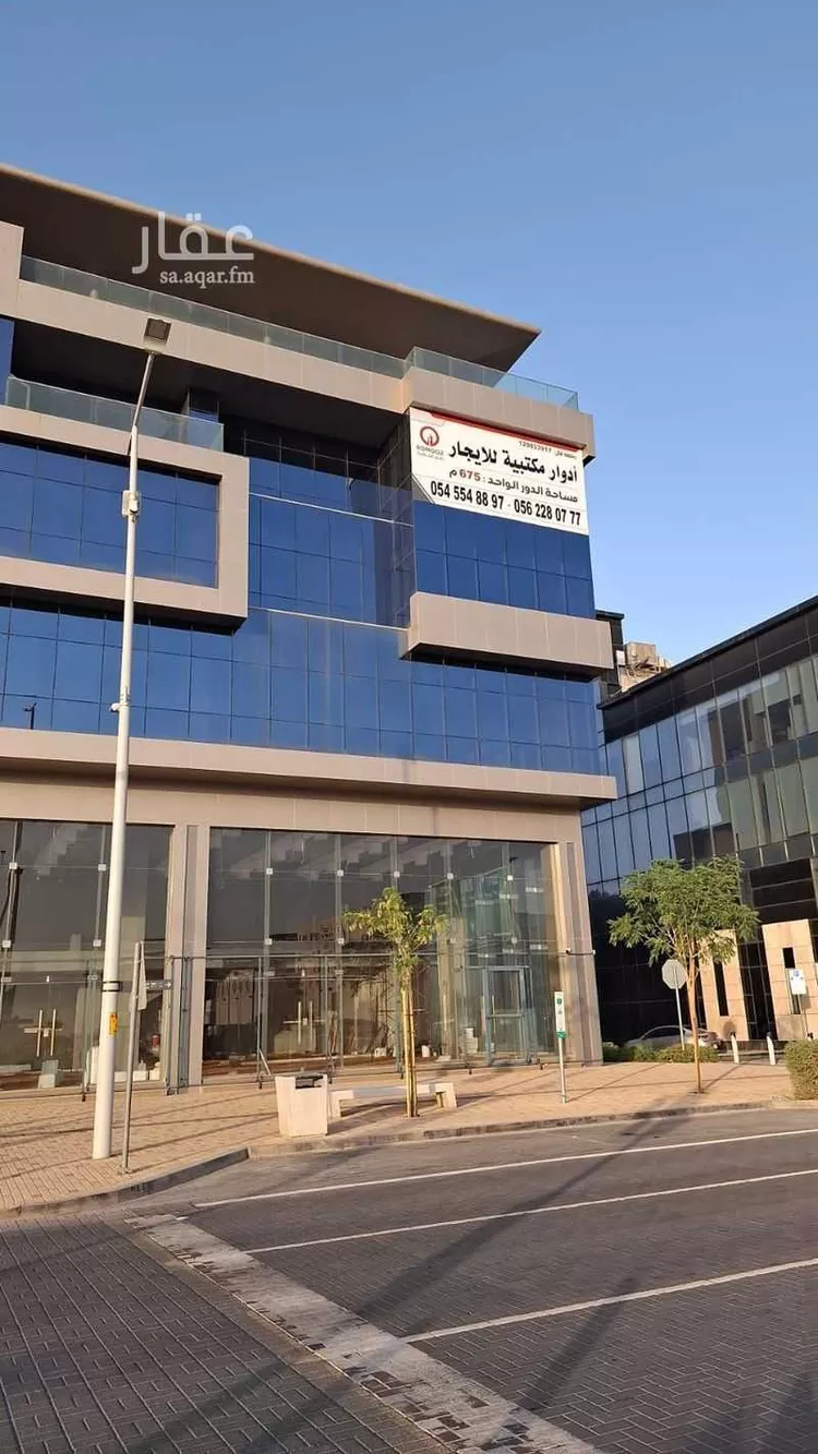 عمارة للإيجار في شارع العليا, حي الورود, مدينة الرياض, منطقة الرياض 1 صورة