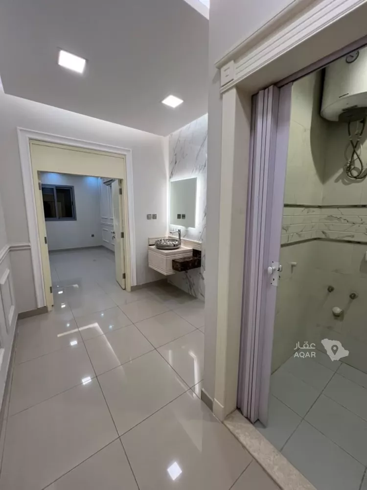 شقة للإيجار في شارع عشيرة سدير, حي الرائد, مدينة الرياض, منطقة الرياض 2