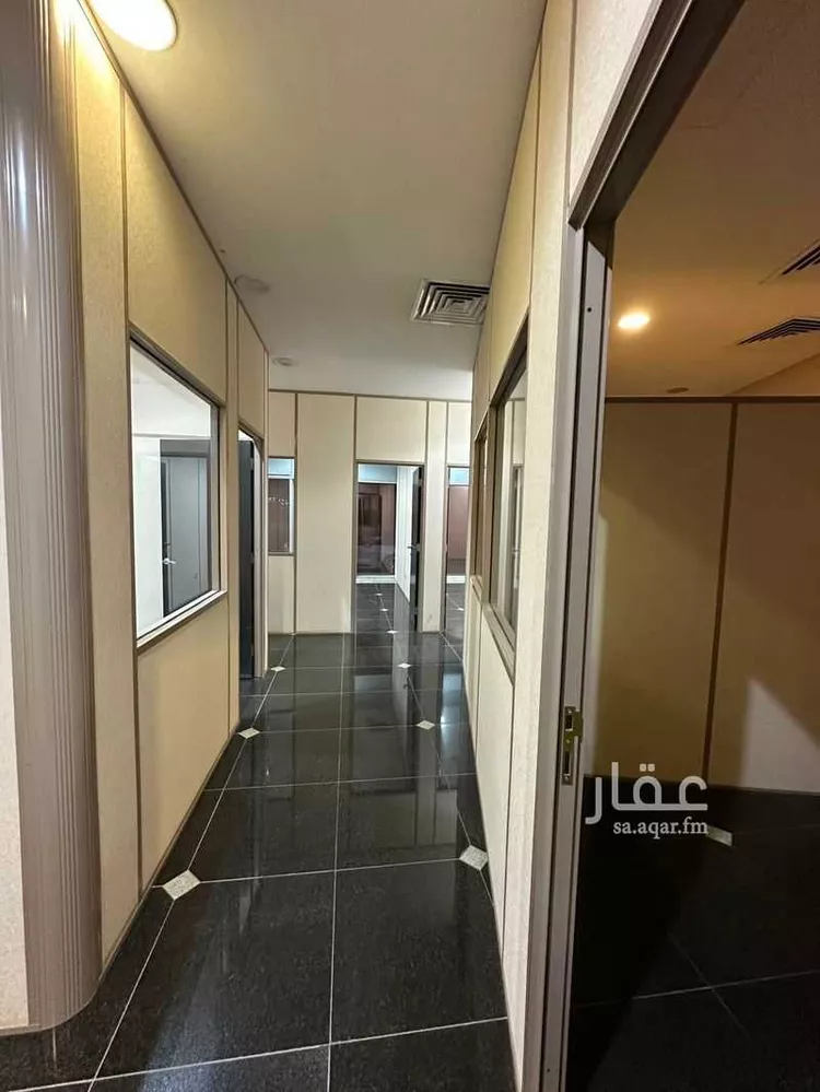 عمارة للإيجار في شارع طريق مكة المكرمة الفرعي, حي المؤتمرات, مدينة الرياض, منطقة الرياض صورة 4