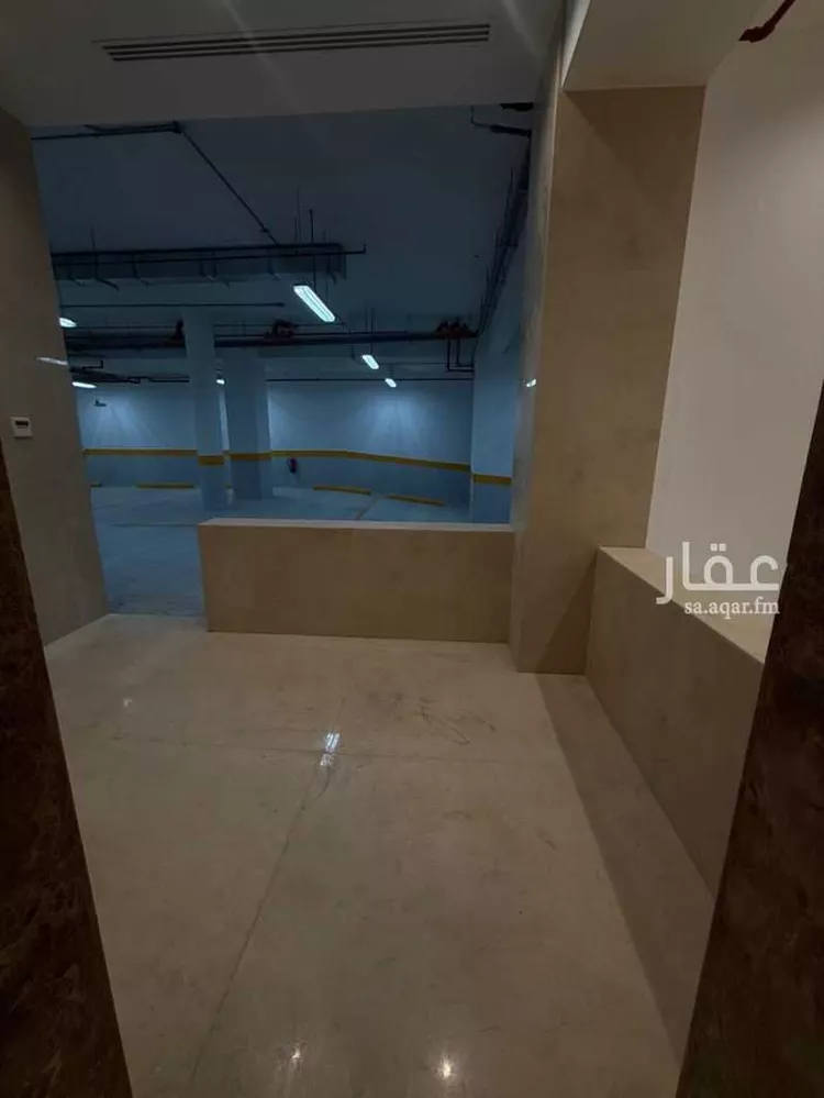 عمارة للإيجار في شارع العليا, حي الورود, مدينة الرياض, منطقة الرياض صورة 4