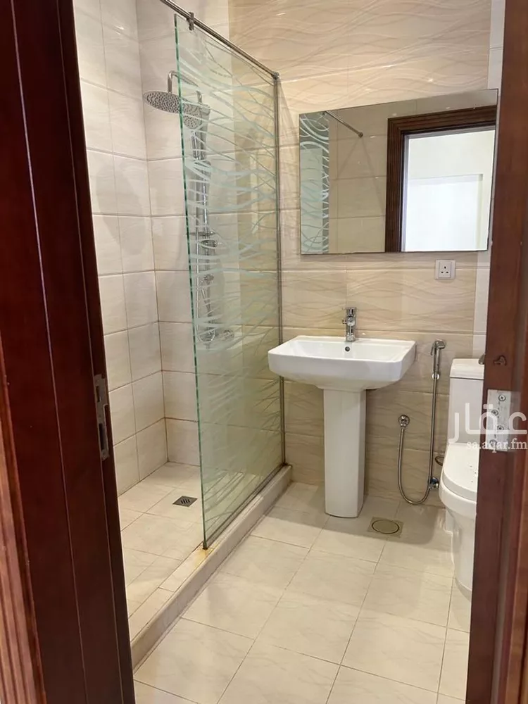 شقة للإيجار في شارع السحاب, حي الجامعة, مدينة الظهران, المنطقة الشرقية صورة 4