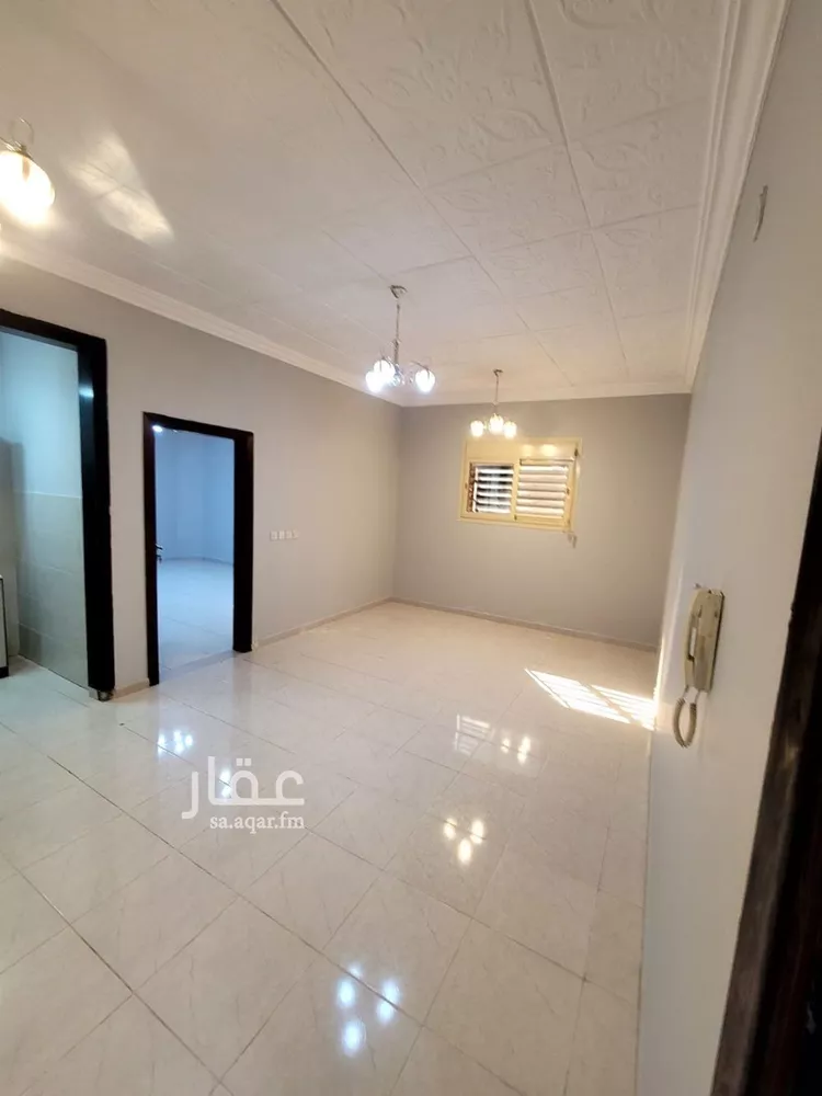 شقة للإيجار في شارع المقاماتي, حي الحمراء, مدينة الرياض, منطقة الرياض