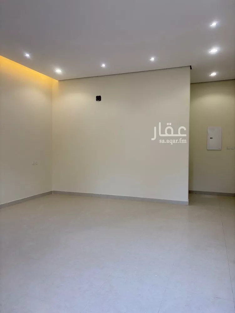 فيلا للبيع في شارع أبي العز الحبشي, حي المرجان, مدينة الرياض, منطقة الرياض صورة 3