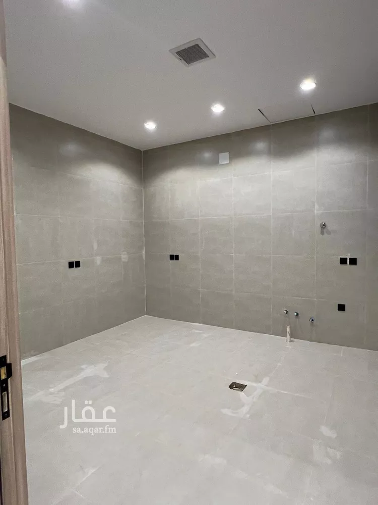 Floor for Sale in Riyadh Qurtubah صورة 3