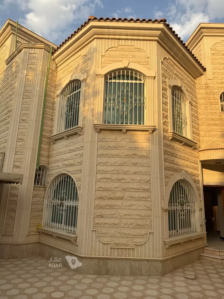 فيلا للبيع في شارع الخامس, حي الجزيرة, مدينة الرياض, منطقة الرياض 15