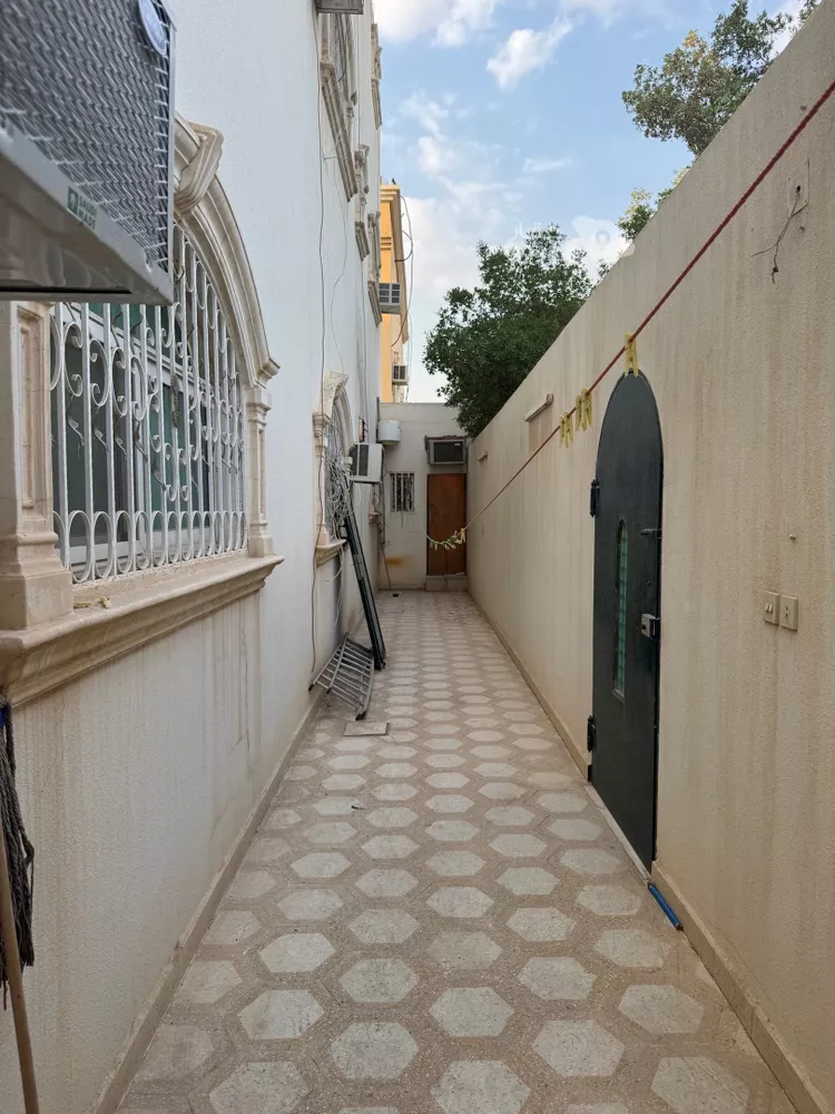 فيلا للبيع في شارع الخامس, حي الجزيرة, مدينة الرياض, منطقة الرياض 5