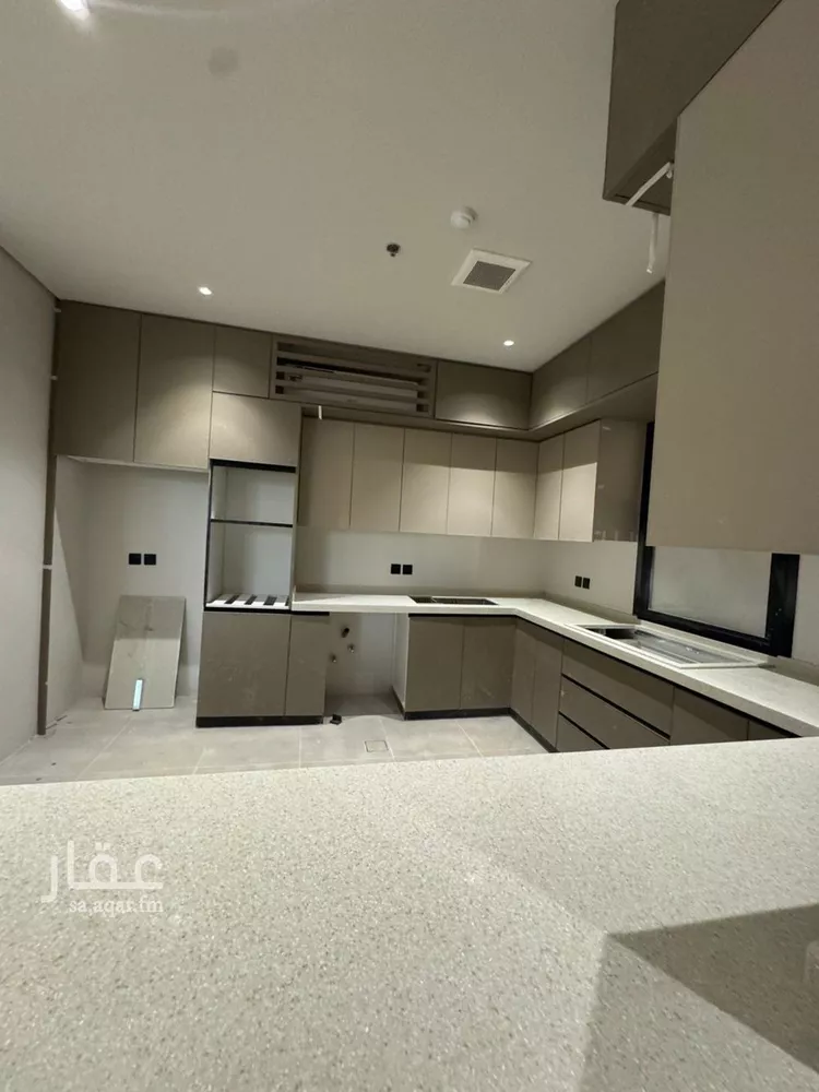 شقة للبيع في شارع الحارث بن سليل, حي العارض, مدينة الرياض, منطقة الرياض صورة 4