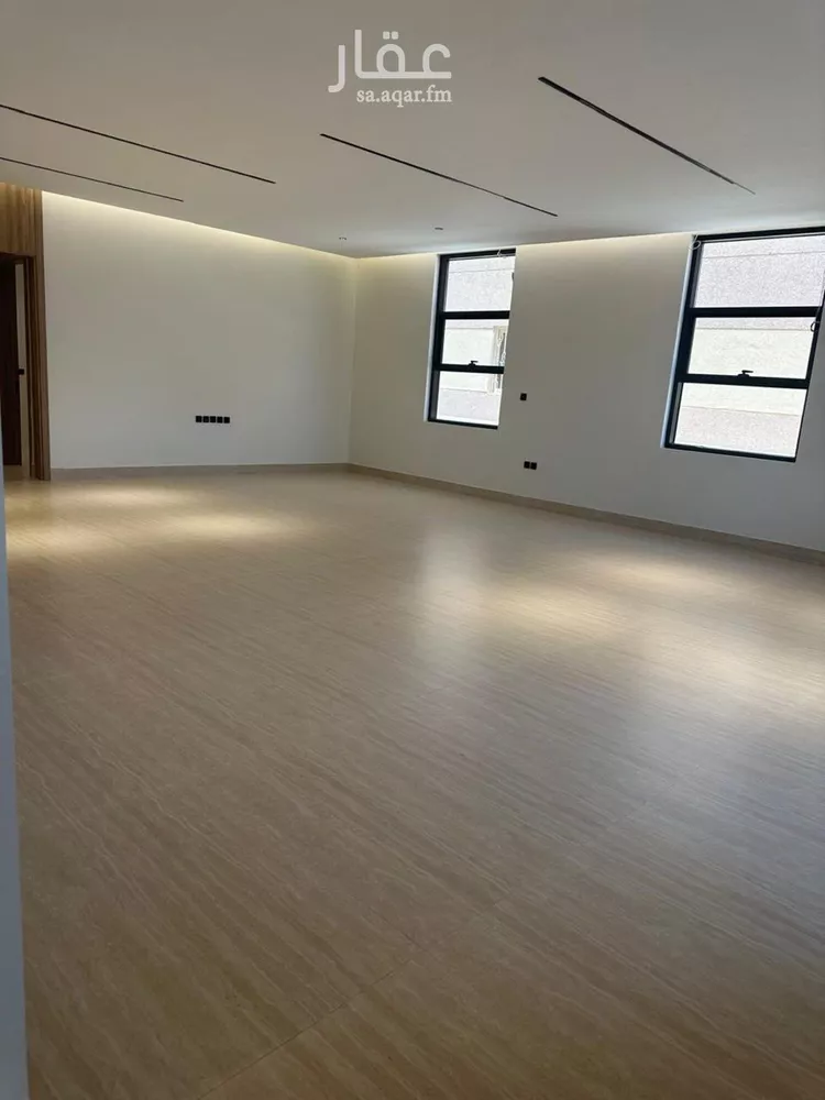 Floor for Sale in Riyadh Al Qirawan 13