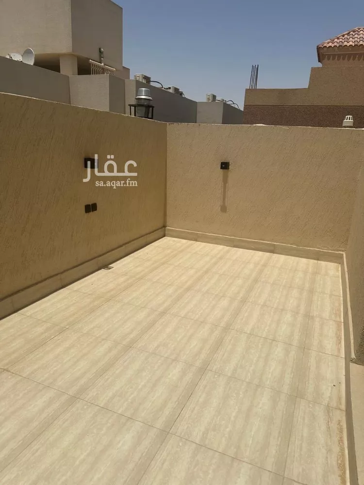 دور للبيع في شارع علي السنجاري, حي القيروان, مدينة الرياض, منطقة الرياض 9