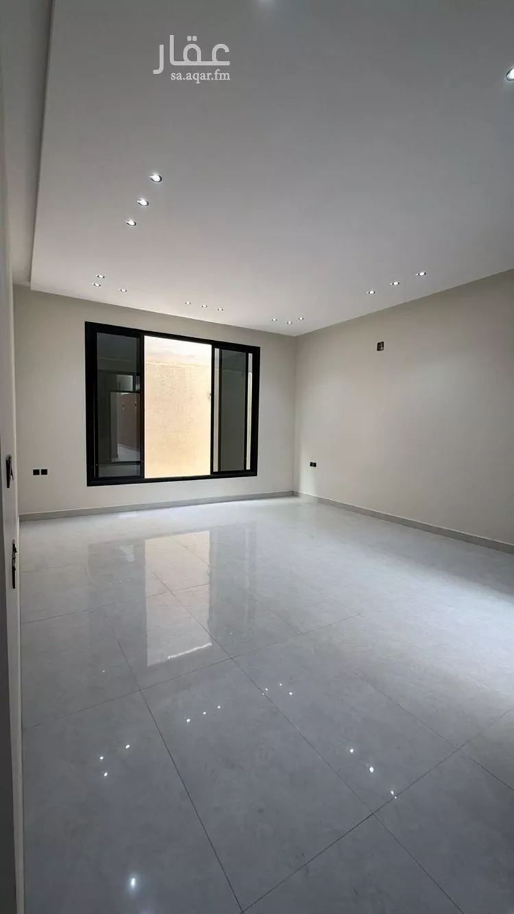 فيلا للبيع في شارع إبراهيم بن حسين, حي الرمال, مدينة الرياض, منطقة الرياض صورة 4