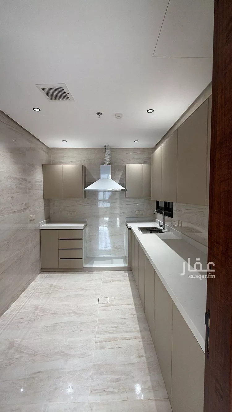 شقة للإيجار في شارع عبدالله الخزرجي, حي العارض, مدينة الرياض, منطقة الرياض صورة 4