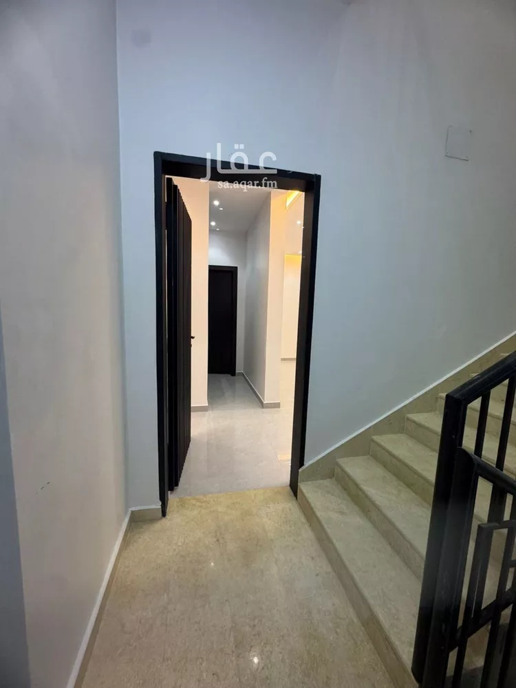 دور للبيع في شارع محمد بن قدامة, حي العارض, مدينة الرياض, منطقة الرياض صورة 3