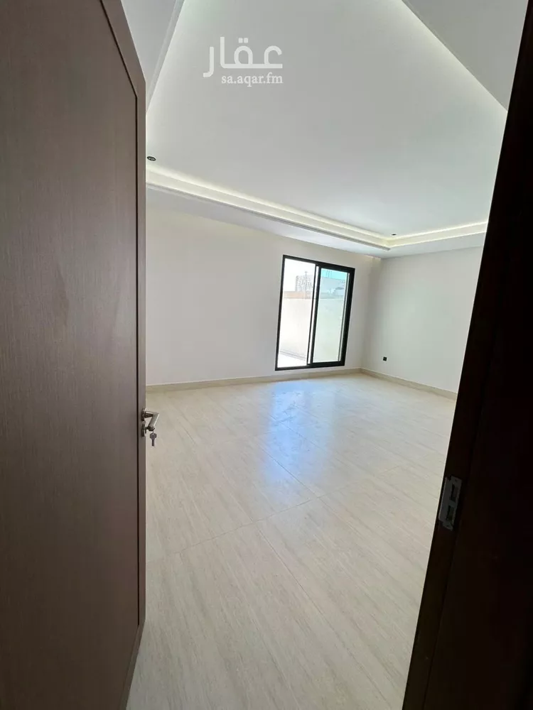 Floor for Sale in Riyadh Shubra 10