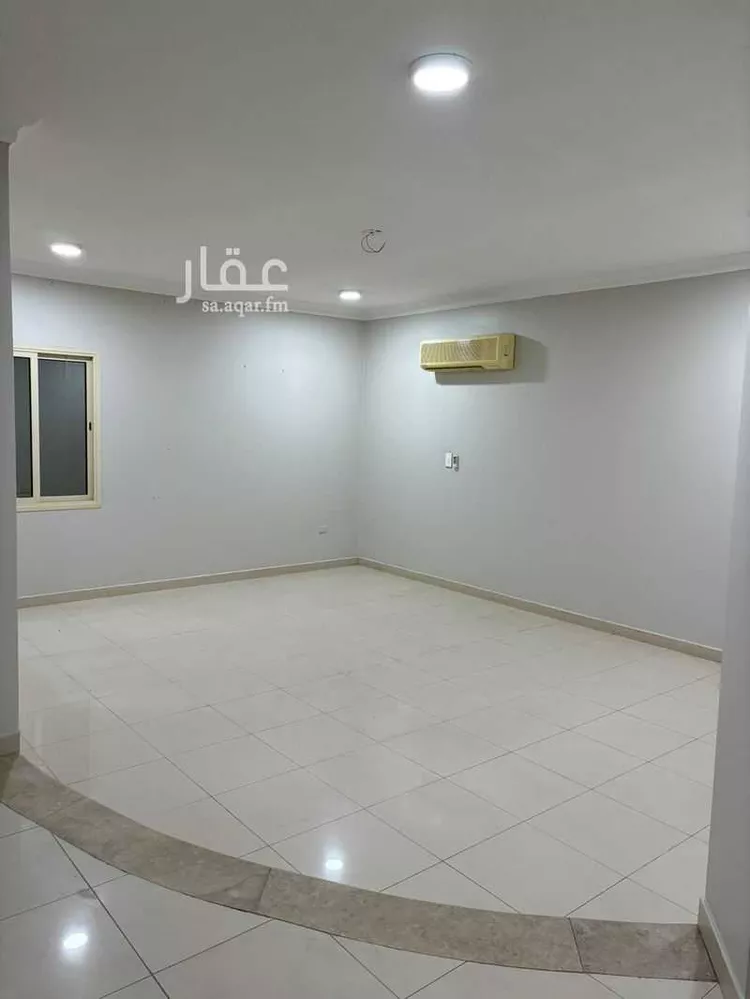 فيلا للإيجار في شارع عقيل بن عطية, حي الراكة الجنوبية, مدينة الخبر, المنطقة الشرقية صورة 3