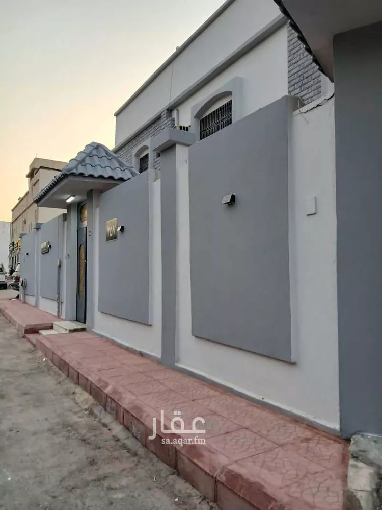 فيلا للبيع في شارع  ابي حنيفه, حي العريجاء الأوسط, مدينة الرياض, منطقة الرياض