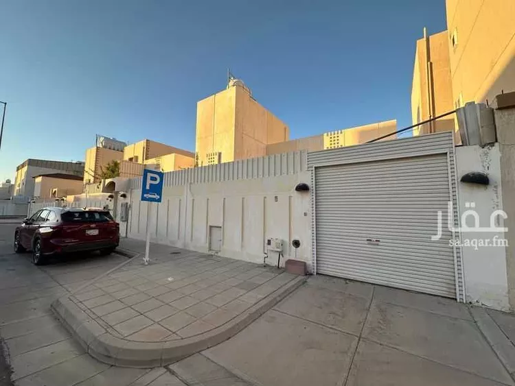 فيلا للبيع في شارع الارقم بن شرحبيل, حي الإسكان, مدينة المدينه المنوره, منطقة المدينة المنورة صورة 3