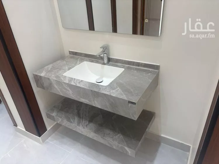 شقة للبيع في شارع الحضراوي, حي الشفاء, مدينة تبوك, منطقة تبوك