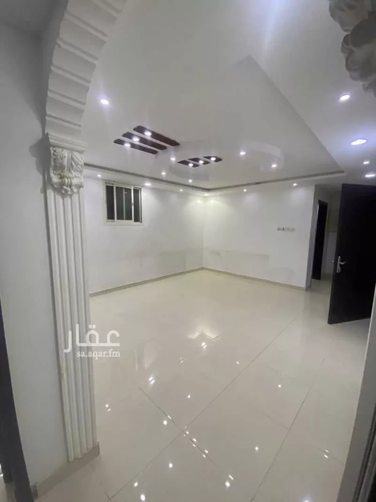 شقة للإيجار في شارع أحمد بن طريف ، حي عكاظ ، الرياض ، منطقة الرياض صورة 4