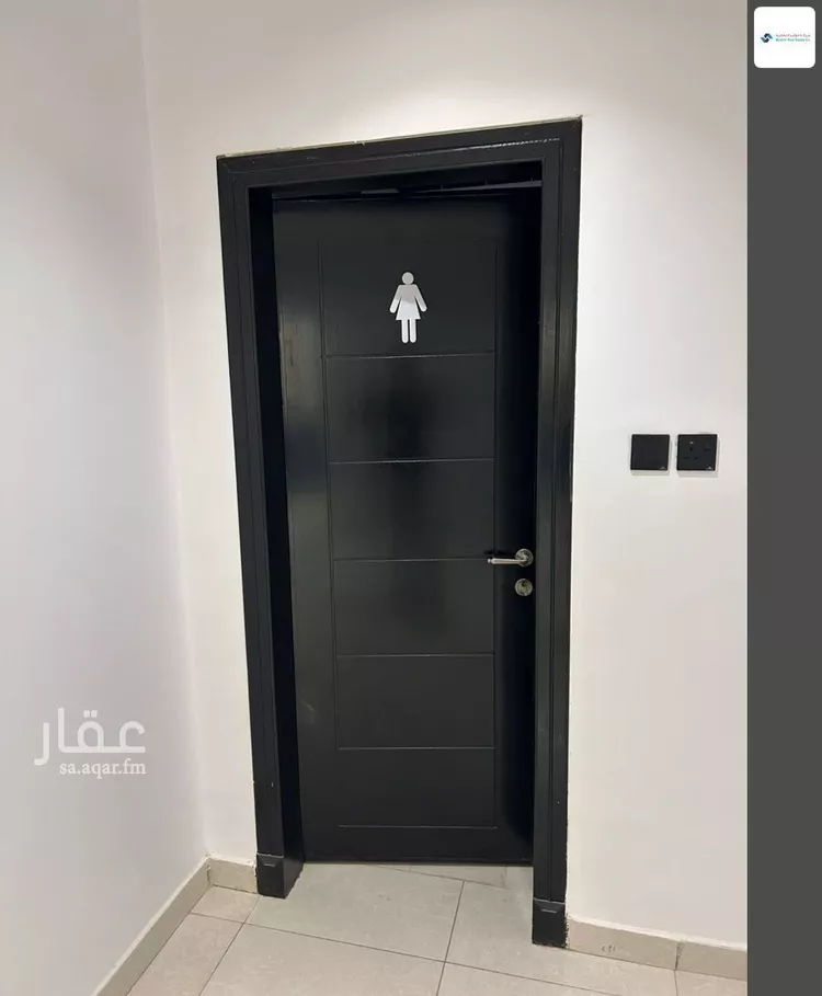 مكتب تجاري للإيجار في شارع انس بن مالك, حي الياسمين, مدينة الرياض, منطقة الرياض صورة 2