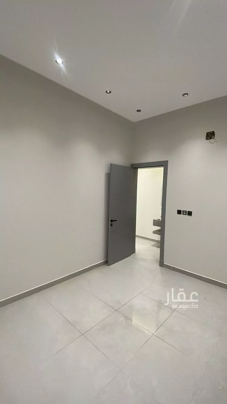دور للبيع في شارع بحيرة النوبة, حي بدر, مدينة الرياض, منطقة الرياض صورة 3