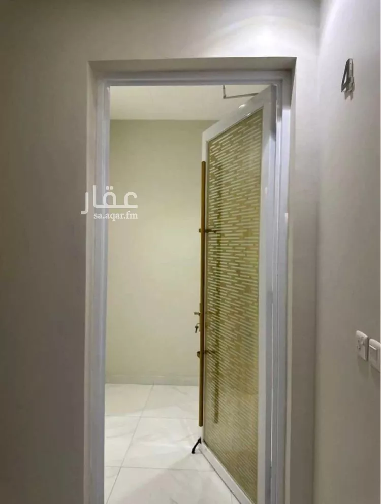 عمارة للبيع في شارع الانوار, حي البحيرة, مدينة الخبر, المنطقة الشرقية صورة 4