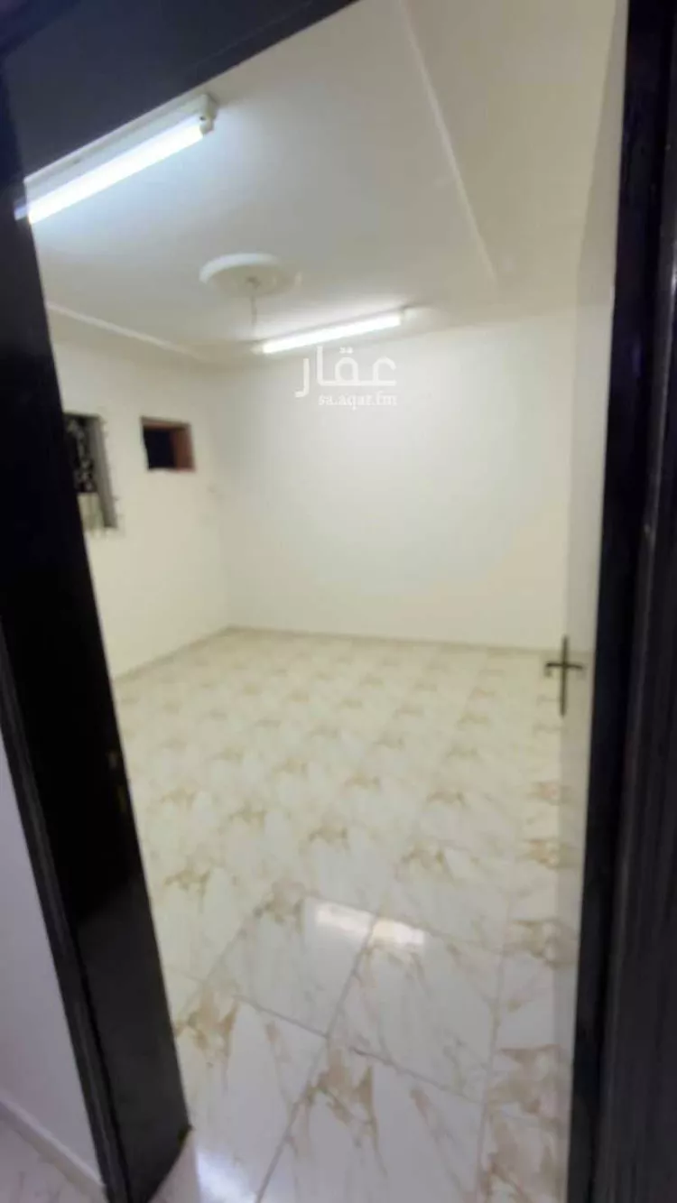 شقة للإيجار في شارع عمر بن علوان التونسي, حي العزيزية, مدينة الرياض, منطقة الرياض صورة 5