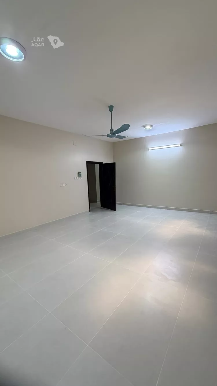 Floor for Rent in Riyadh Al Uraija Al Gharbiyah صورة 2