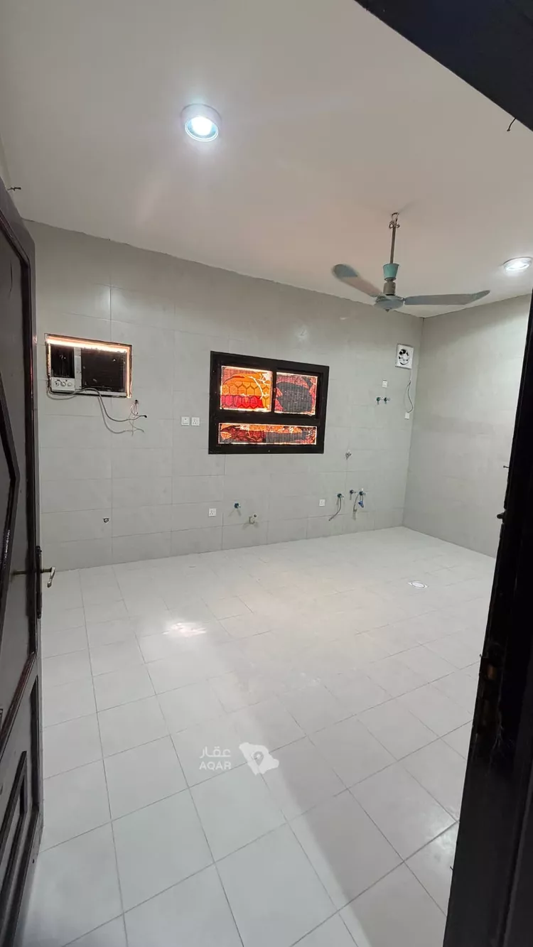 Floor for Rent in Riyadh Al Uraija Al Gharbiyah صورة 4