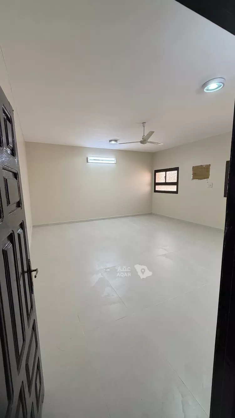 Floor for Rent in Riyadh Al Uraija Al Gharbiyah صورة 3
