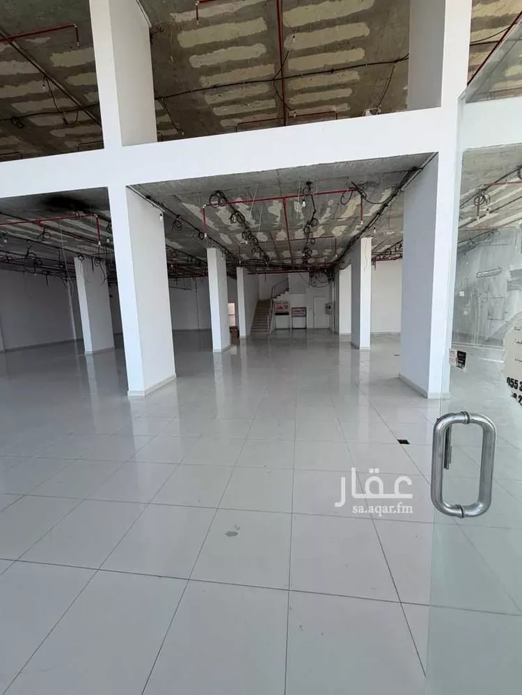 محل للإيجار في شارع الامير محمد ابن سعد ابن عبدالعزيز, حي حطين, مدينة الرياض, منطقة الرياض صورة 3