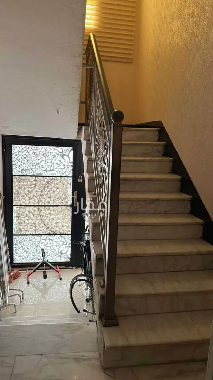 فيلا للبيع في شارع أبي الفتح بن رزين, حي النسيم الشرقي, مدينة الرياض, منطقة الرياض صورة 5
