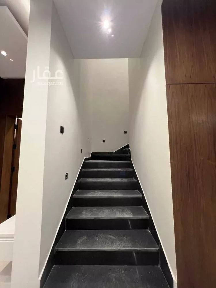 فيلا للبيع في شارع ربيعة بن عبدالله بن الهدير, حي العارض, مدينة الرياض, منطقة الرياض 16