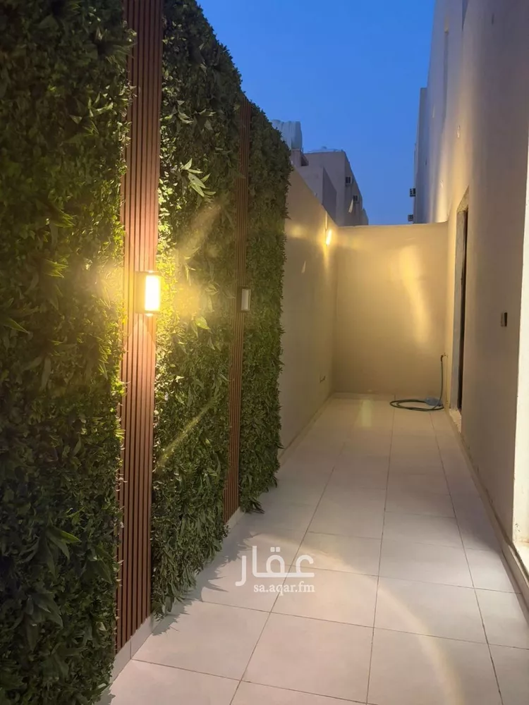 Floor for Sale in Riyadh Al Janadriyah صورة 2