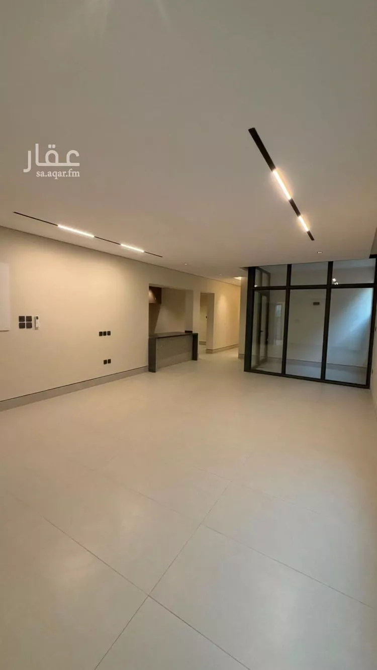 Floor for Sale in Riyadh King Fahd 7