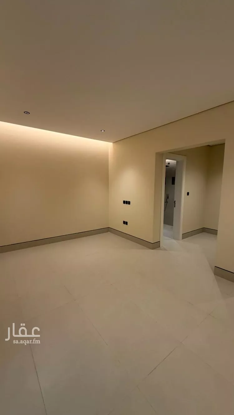 Floor for Sale in Riyadh King Fahd 11