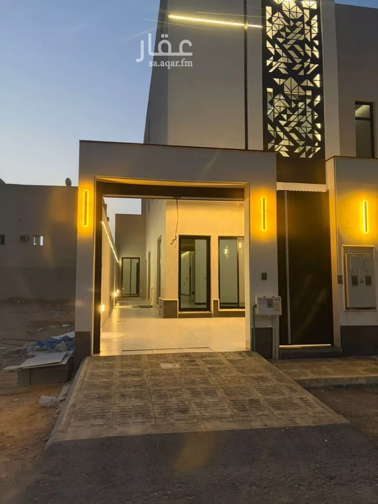 Floor for Sale in Riyadh Al Janadriyah