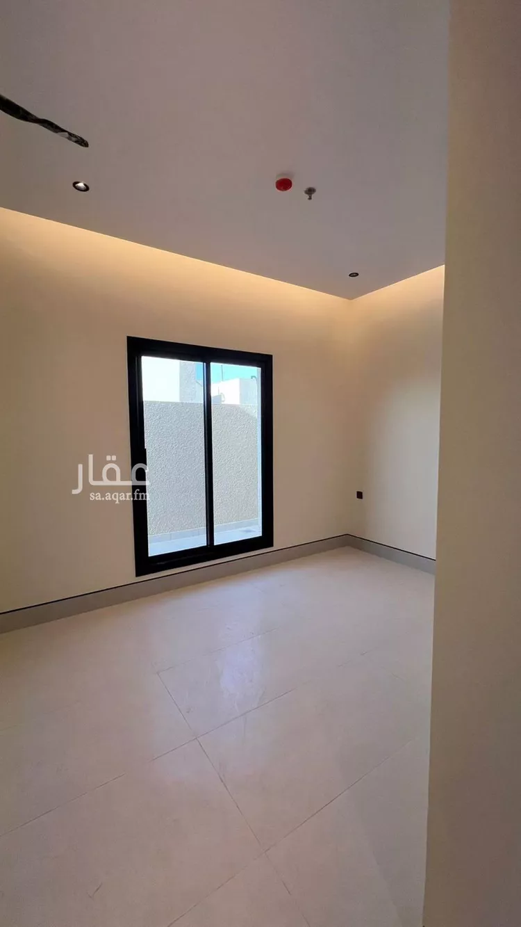 شقة للبيع في شارع المغيرة بن شعبة, حي الملك فهد, مدينة الرياض, منطقة الرياض صورة 2