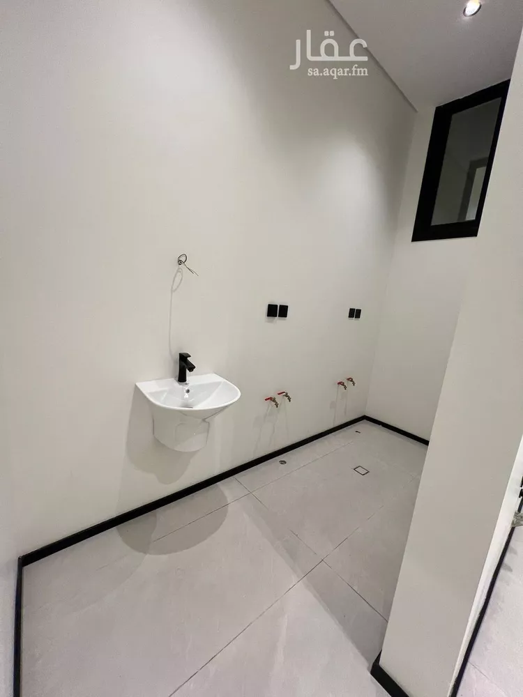دور للبيع في شارع حماد بن سلمة, حي النرجس, مدينة الرياض, منطقة الرياض صورة 3