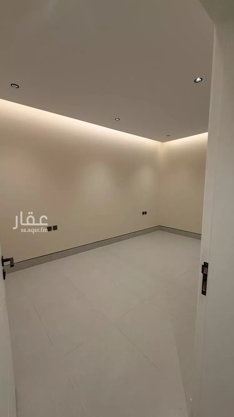 Floor for Sale in Riyadh King Fahd 10