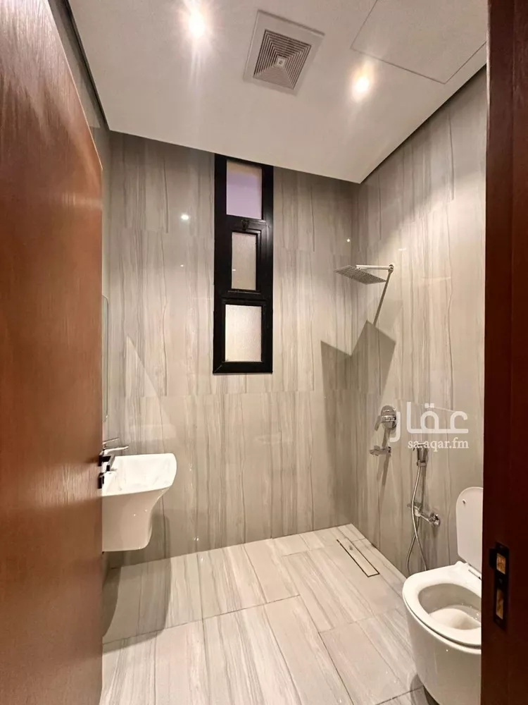 فيلا للبيع في شارع قطب الدين بن السلطان, حي النرجس, مدينة الرياض, منطقة الرياض 10