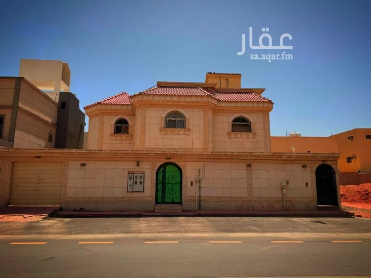 فيلا للبيع في شارع الدفاع, حي إشبيلية, مدينة الرياض, منطقة الرياض