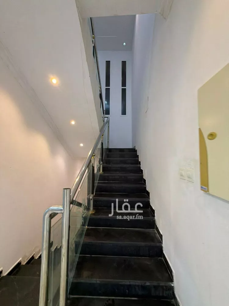فيلا للإيجار في شارع الربية, حي العزيزية, مدينة الرياض, منطقة الرياض صورة 4