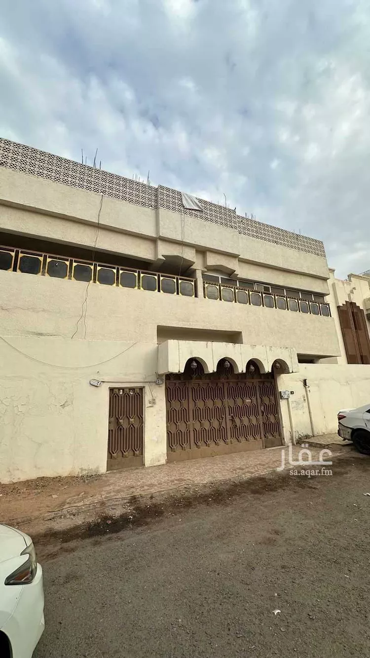 عمارة للبيع في شارع عبدالله ابن ابي زيد ، حي الشريبات ، المدينة المنورة ، منطقة المدينة المنورة