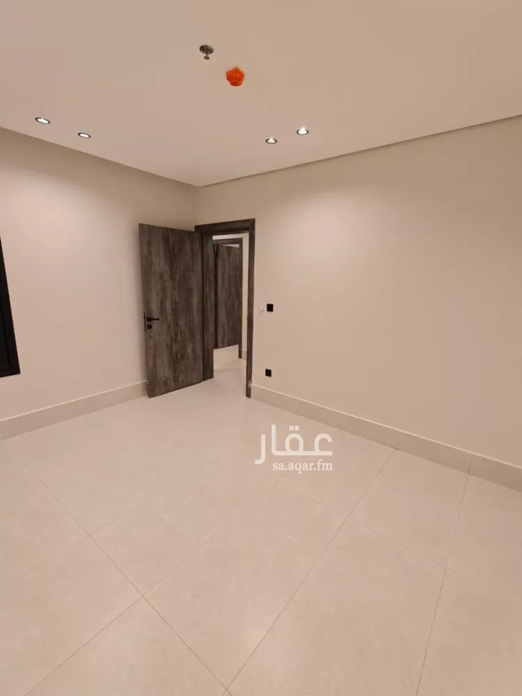 شقة للبيع في شارع الخليل بن احمد, حي الزهور, مدينة الدمام, المنطقة الشرقية صورة 2