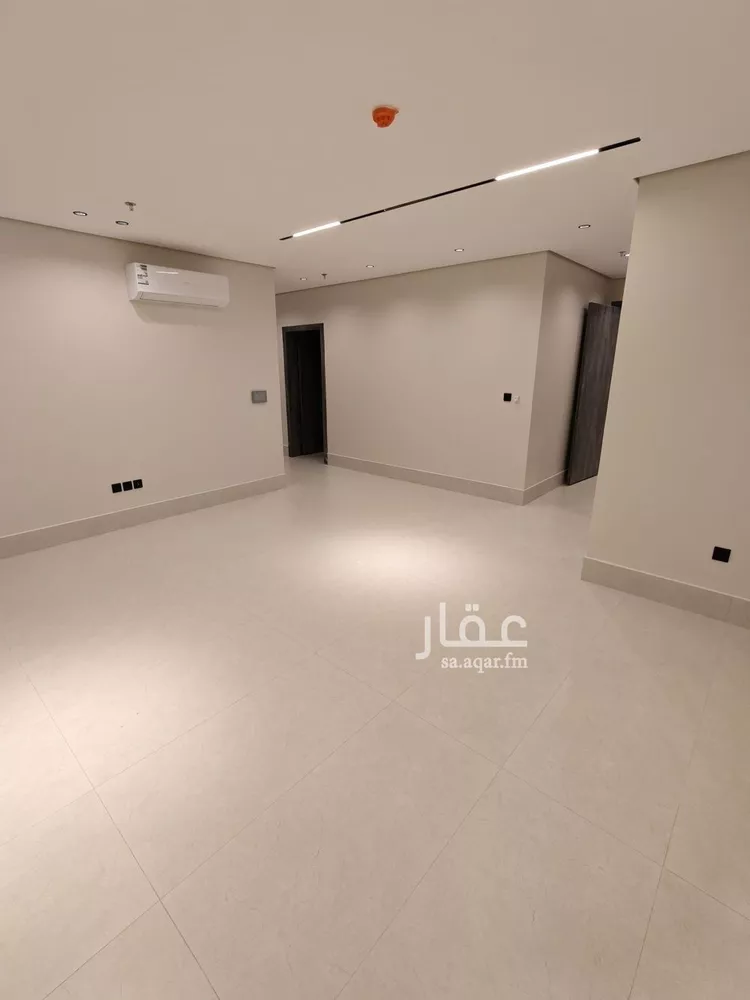 شقة للبيع في شارع الخليل بن احمد, حي الزهور, مدينة الدمام, المنطقة الشرقية صورة 5