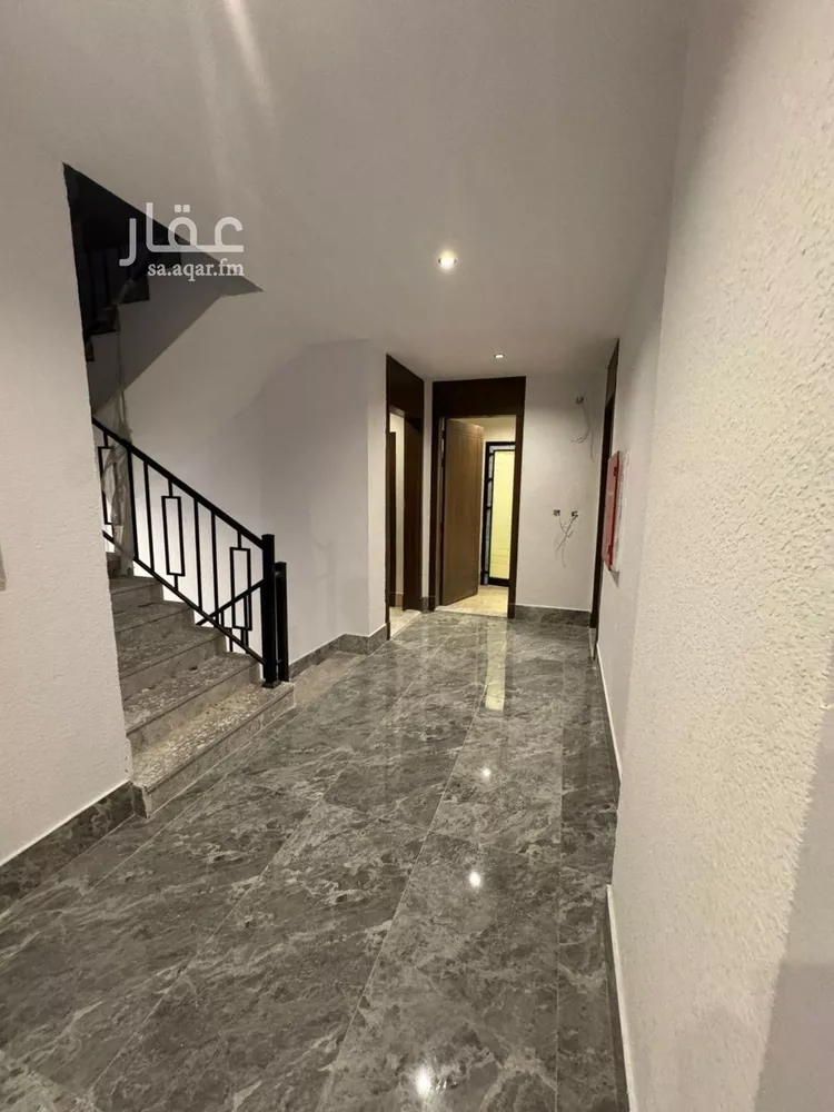شقة للبيع في شارع العوالي, حي الشعلة, مدينة الدمام, المنطقة الشرقية