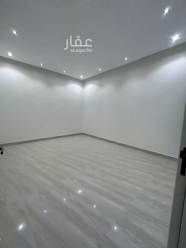 دور للبيع في حي عكاظ, مدينة الرياض, منطقة الرياض صورة 3