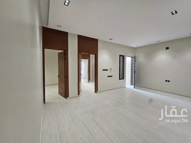 دور للبيع في شارع حسان بن قيس, حي بدر, مدينة الرياض, منطقة الرياض صورة 2
