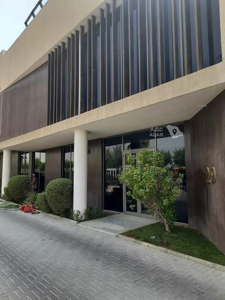 مكتب تجاري للإيجار في شارع الملك خالد ابن عبدالعزيز سعود, حي العاصمة, مدينة الدرعية, منطقة الرياض 3